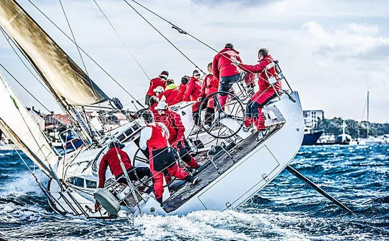 保时捷赛道雄鹰：赛事运动部的辉煌历史与未来愿景